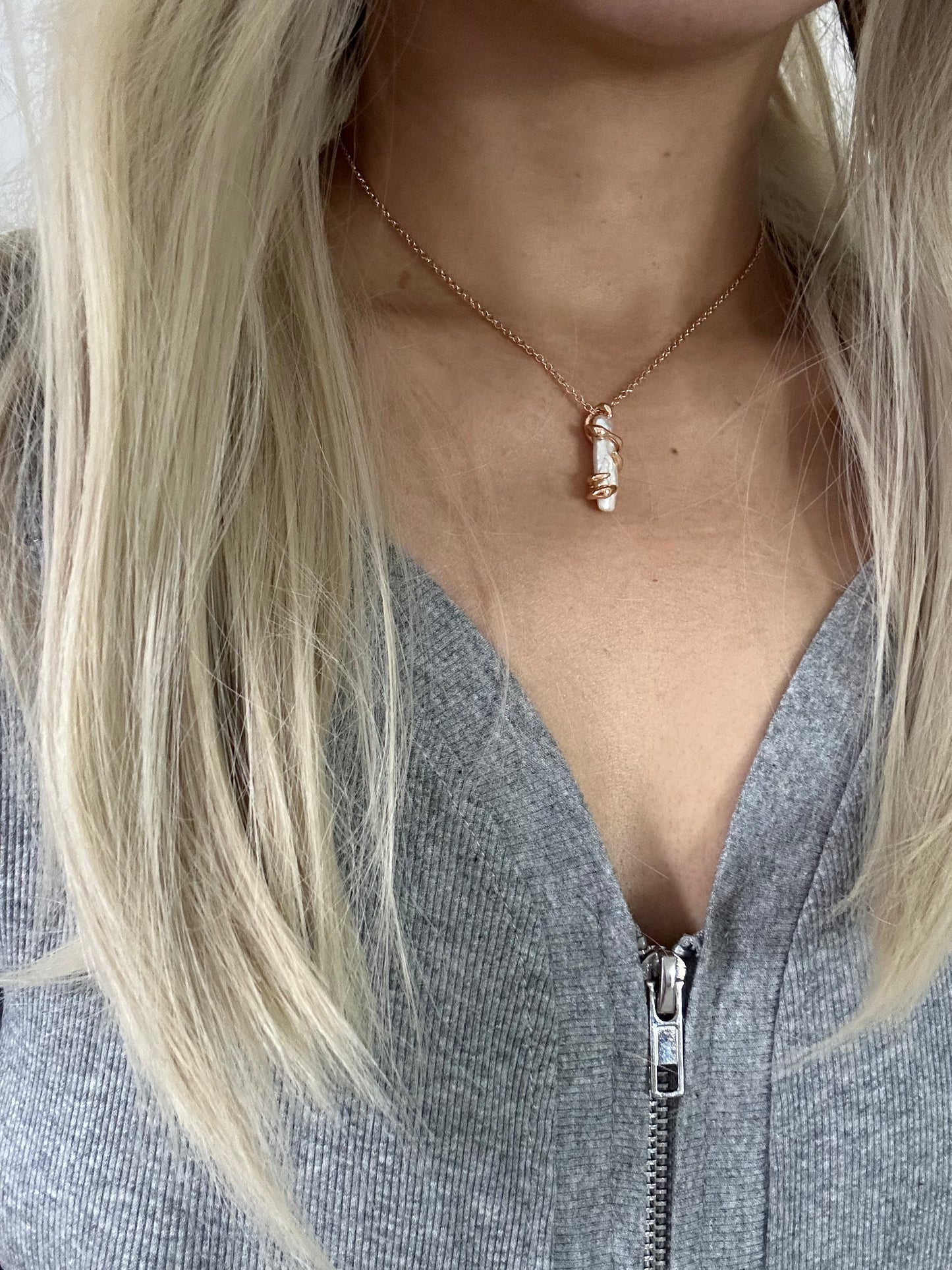 s925 Sterling Silver with 18K Gold Plated Baroque Pearl Necklace