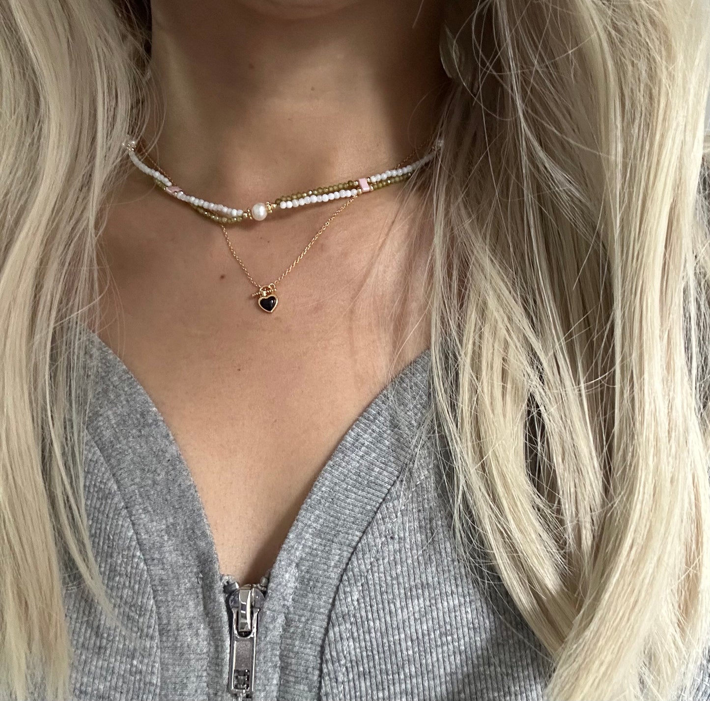 s925 Adjustable Layering Necklaces Set – Green Zircon & Freshwater Pearls + Gold Plated Heart Shaped Black Onyx Clavicle