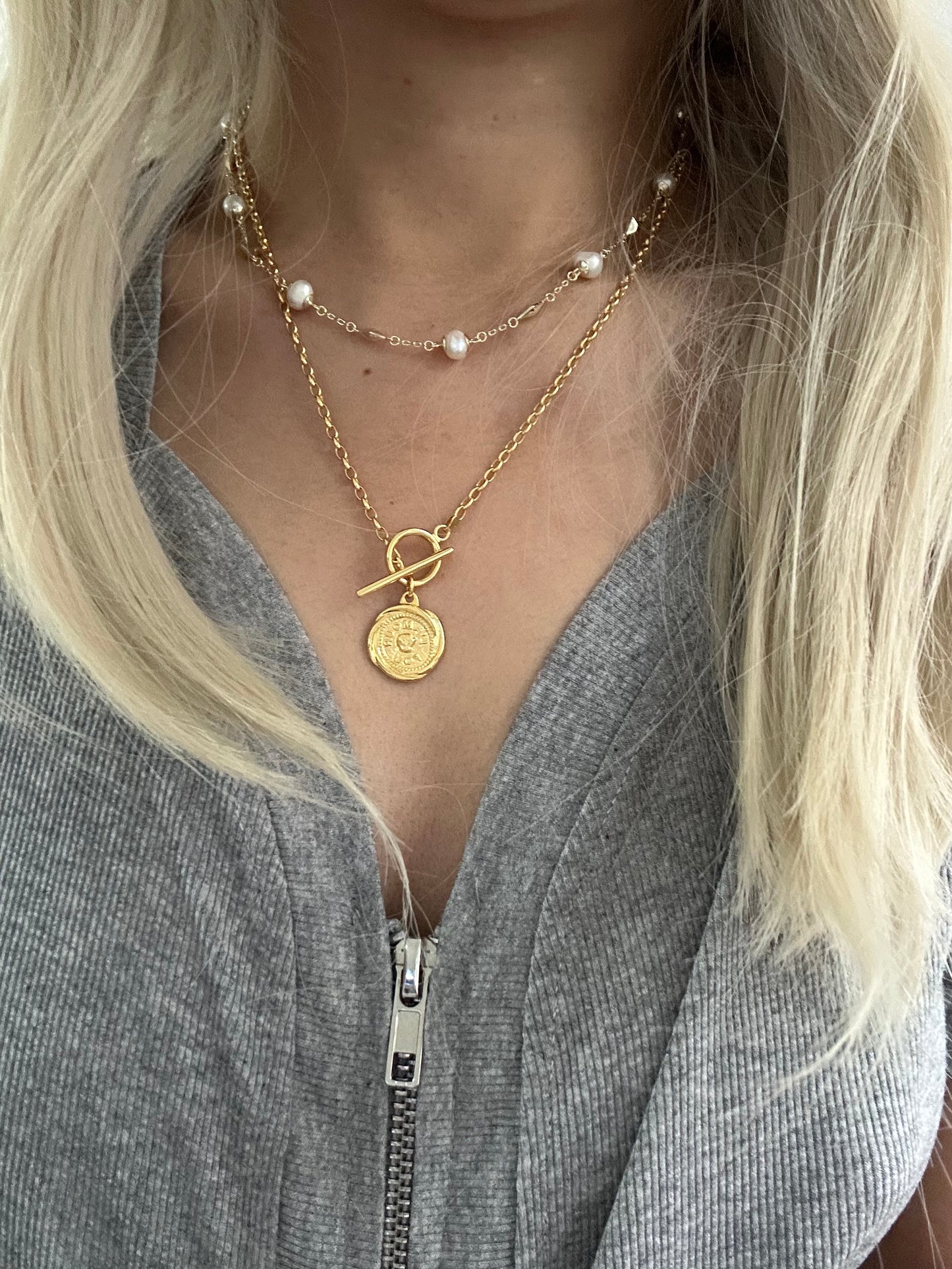 s925 Sterling Silver Gold Plated Necklaces Set: Natural Pearls & Rose Flower Embossed Coin