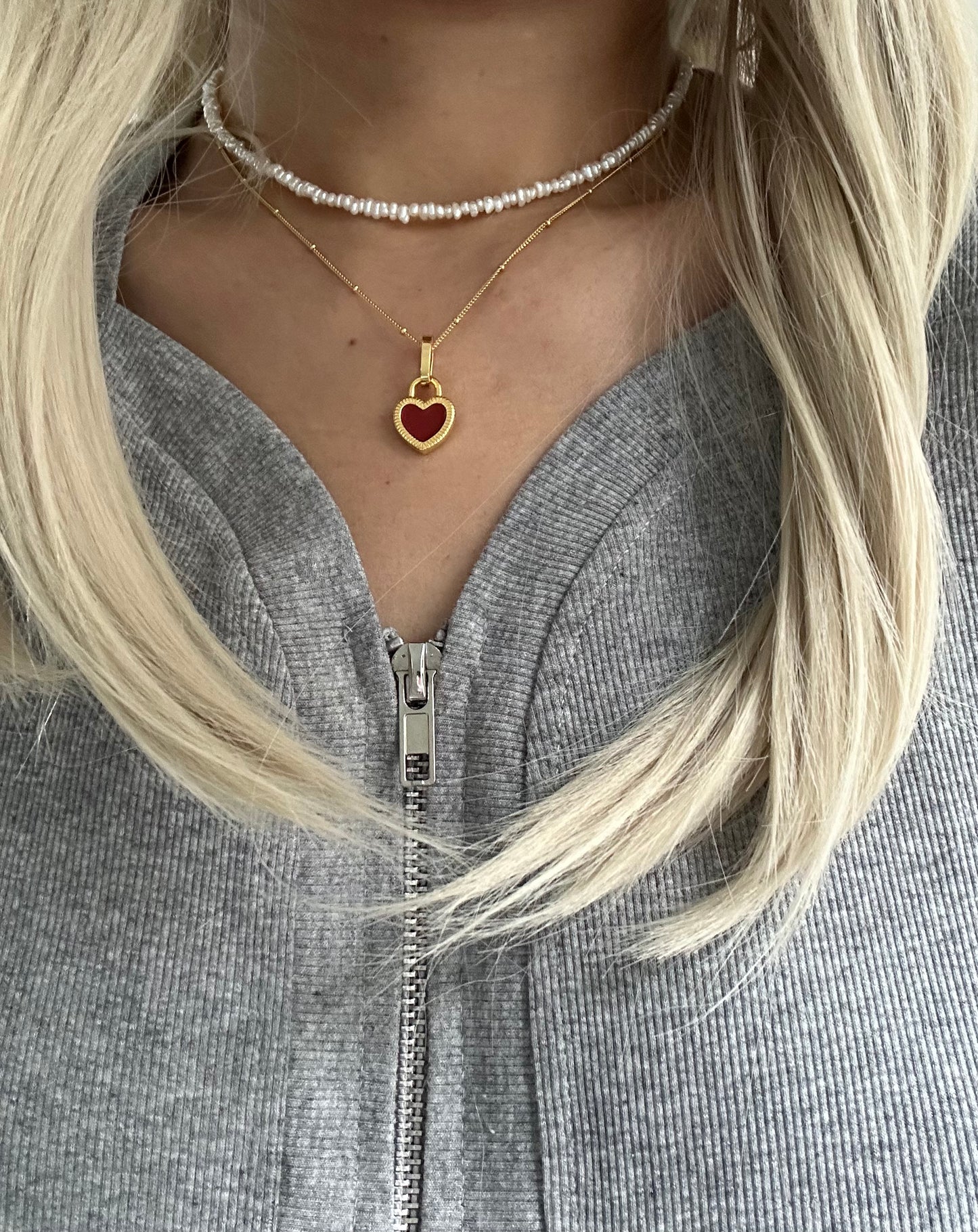 s925 Sterling Silver 18K Gold Plated Red Onyx & White Shell Heart Pendant Necklaces Set